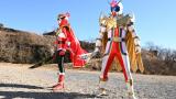 暴太郎戦隊ドンブラザーズＶＳゼンカイジャー