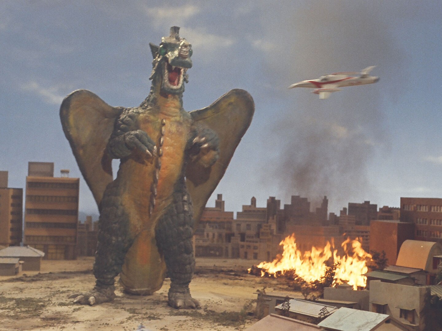 ウルトラマン エースキラー 空飛ぶウルトラセブン DX