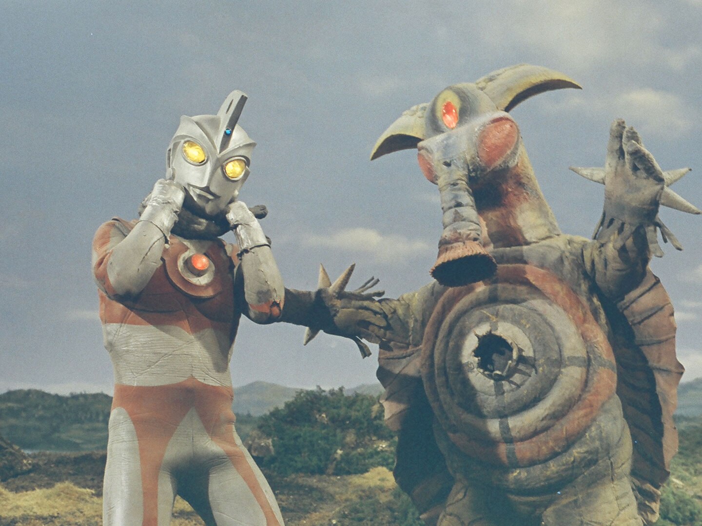 ウルトラマンとウルトラマンA UltramanAce ウルトラマンA 新旧トランプ合戦 帰ってきたウル