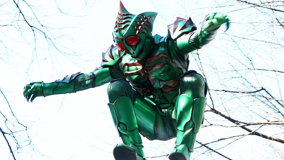 仮面ライダーアマゾンズ（テレビ版） Episode1| バンダイチャンネル 